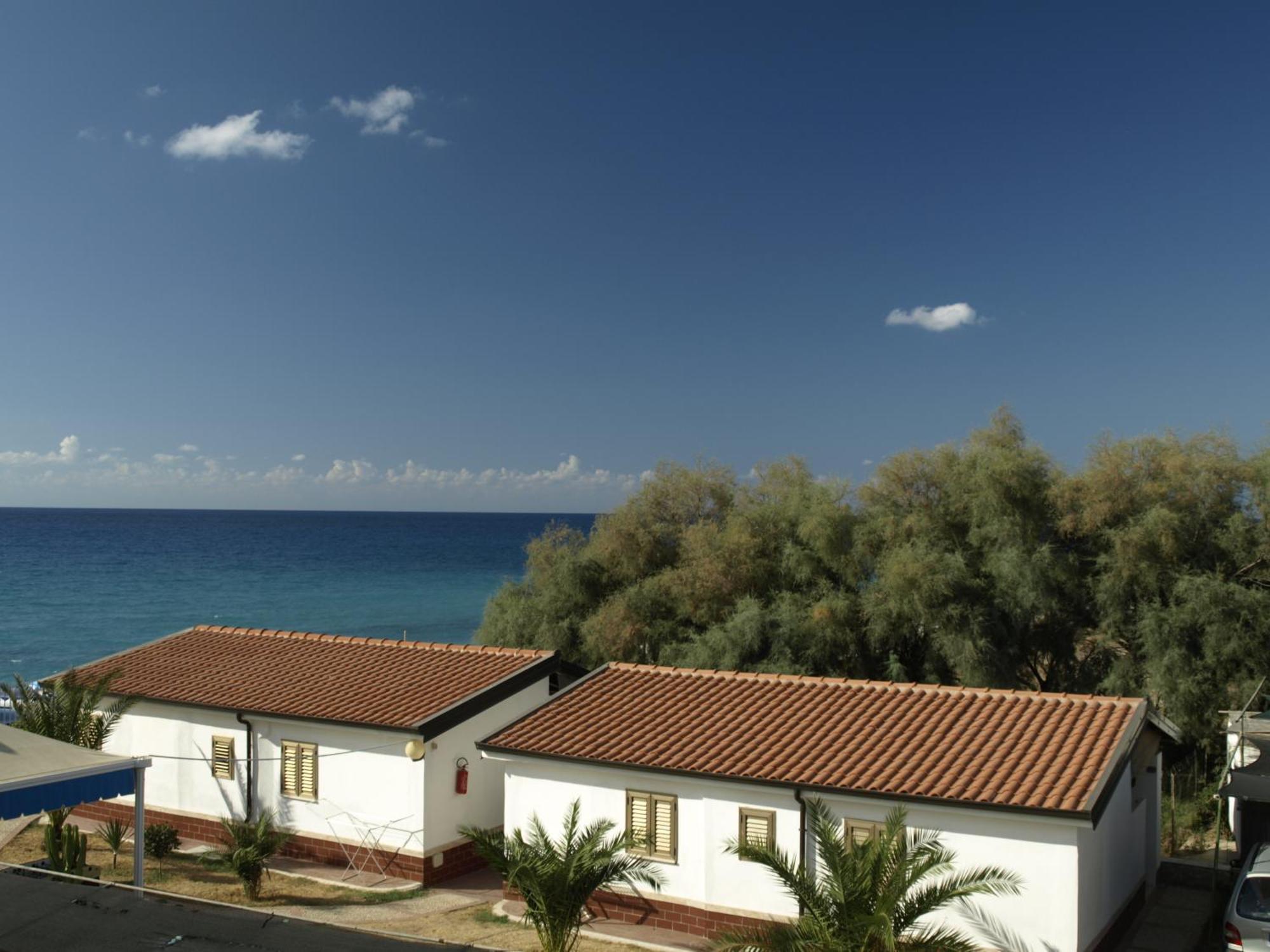 Residence Il Turistico Zambrone Dış mekan fotoğraf