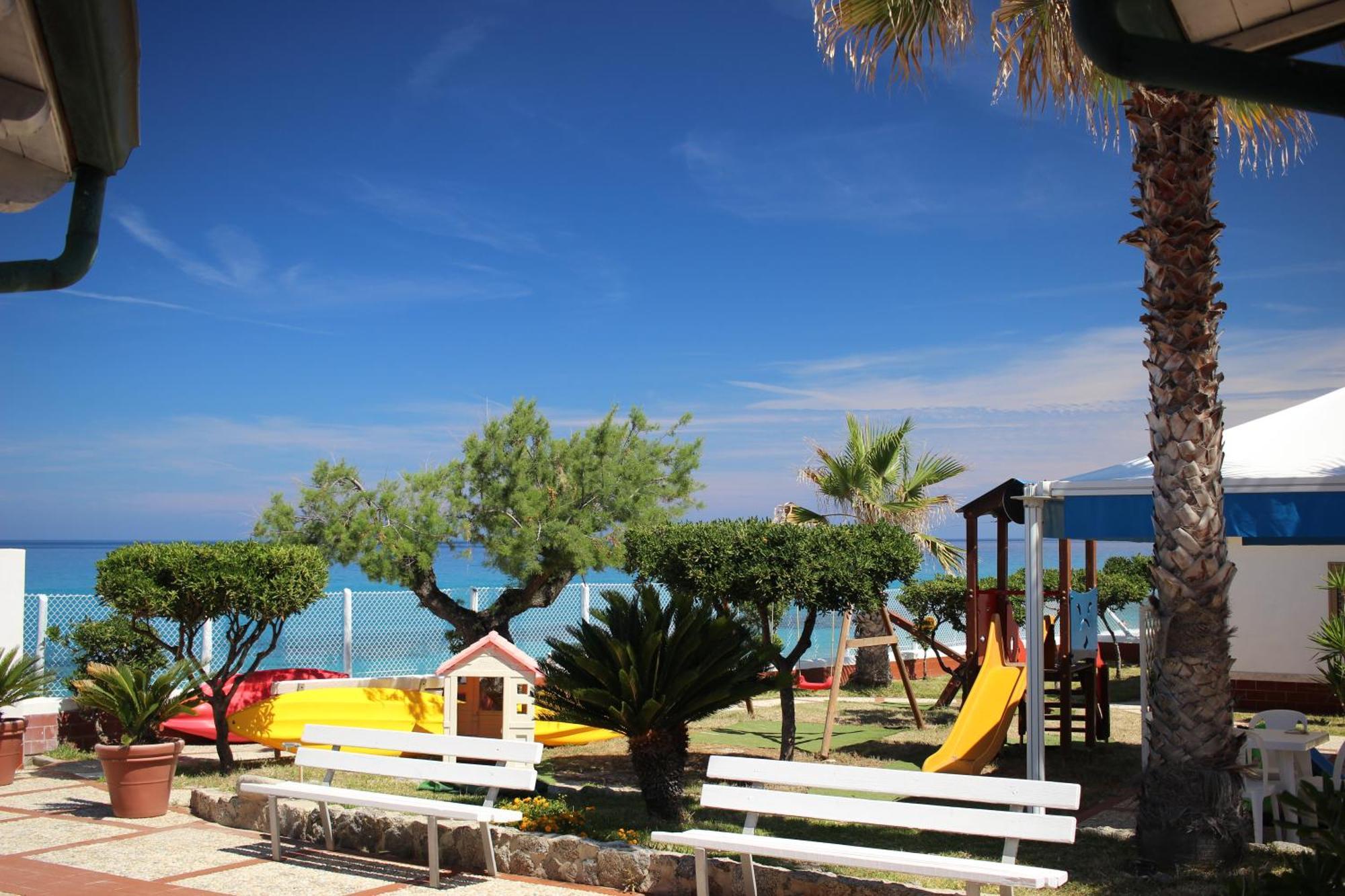 Residence Il Turistico Zambrone Dış mekan fotoğraf